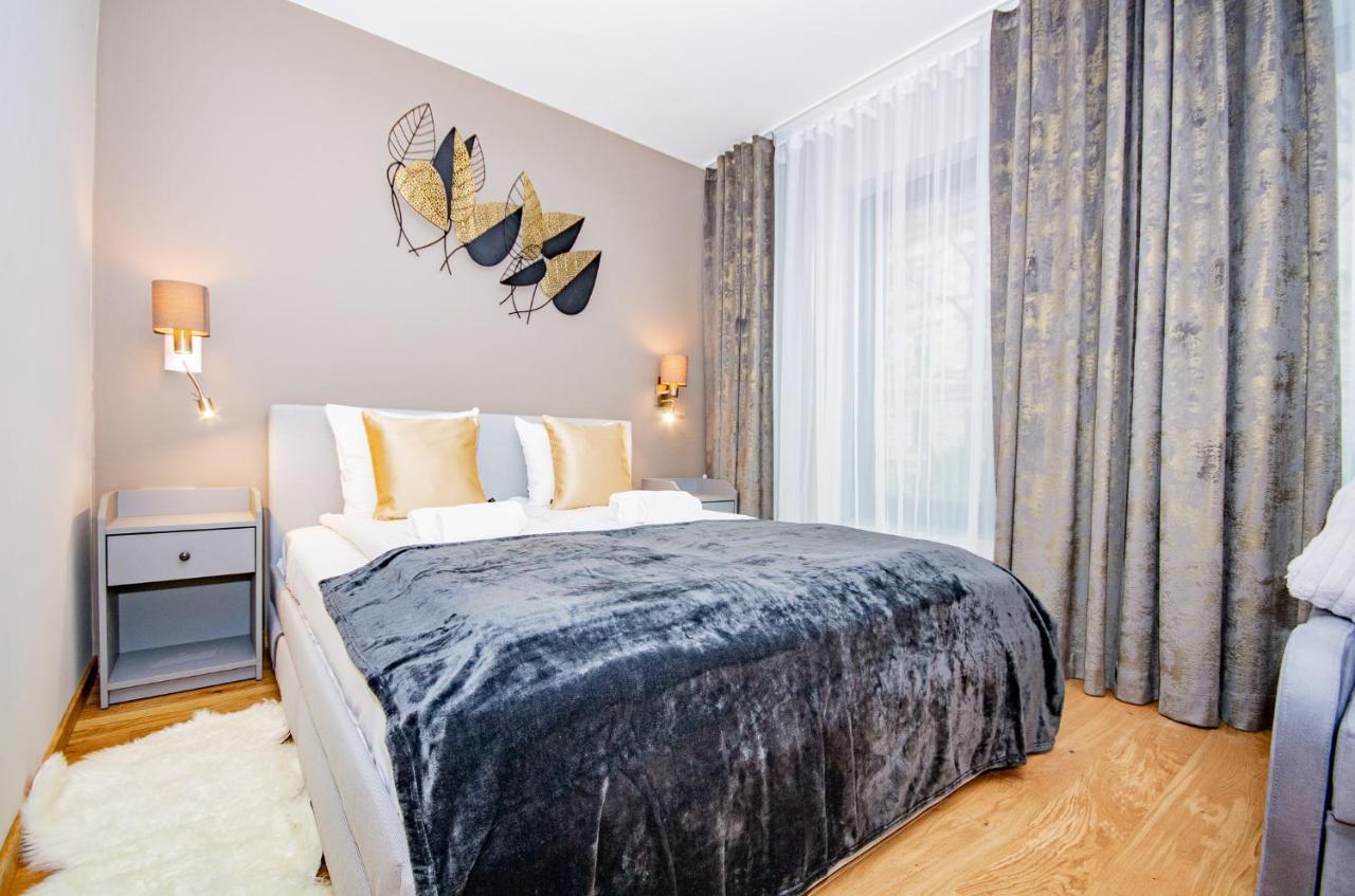 Inpoint Spacious Apartments Near Main Square & Kazimierz District Krakow Bagian luar foto