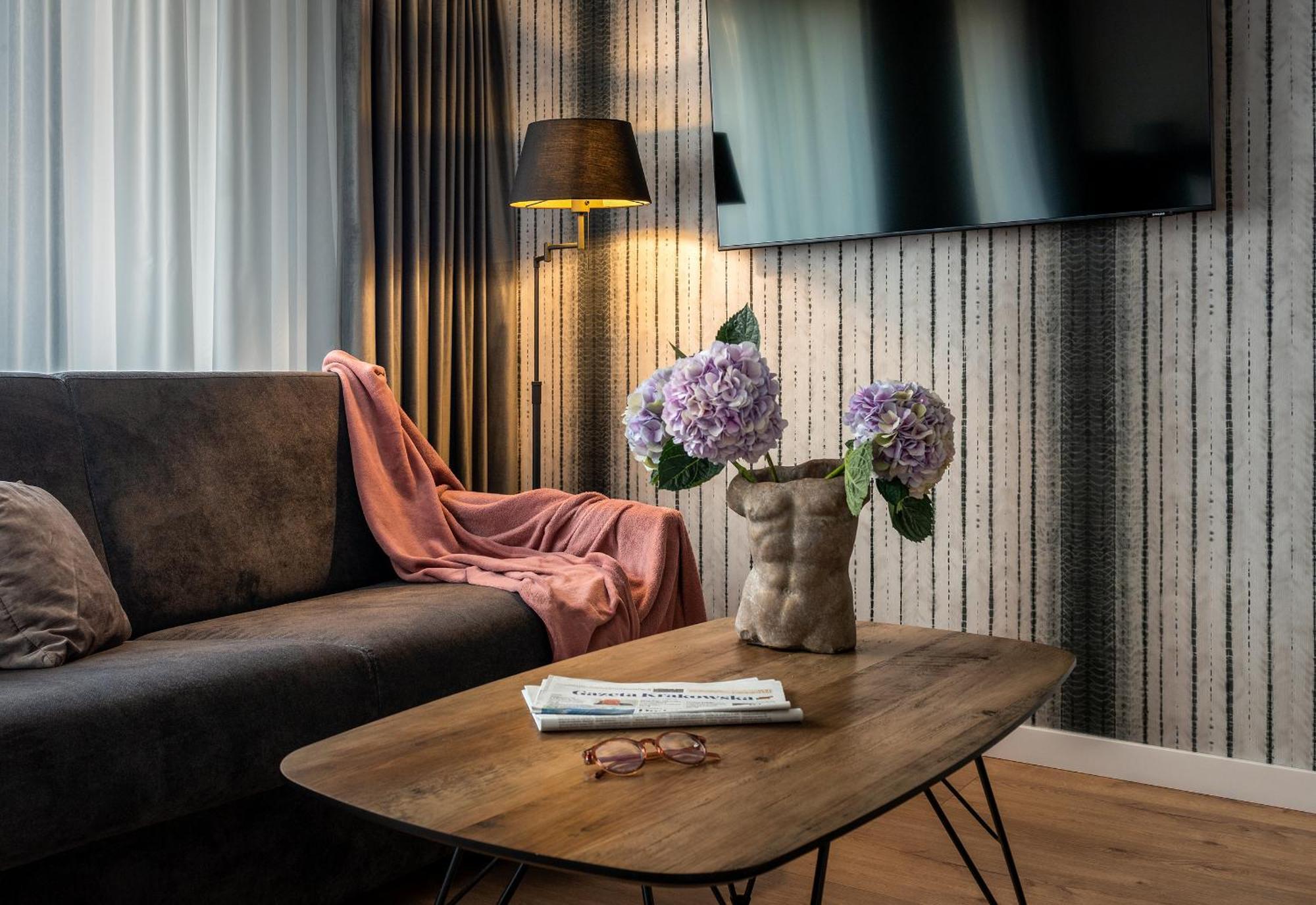 Inpoint Spacious Apartments Near Main Square & Kazimierz District Krakow Ruang foto