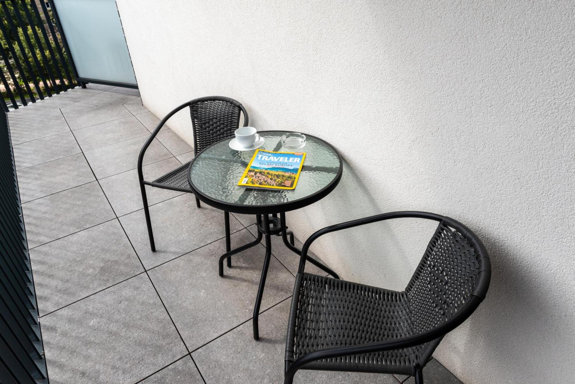 Inpoint Spacious Apartments Near Main Square & Kazimierz District Krakow Ruang foto