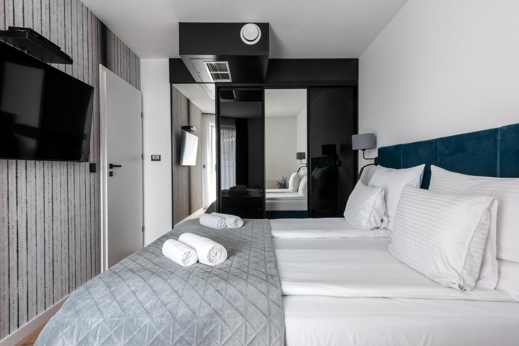 Inpoint Spacious Apartments Near Main Square & Kazimierz District Krakow Ruang foto